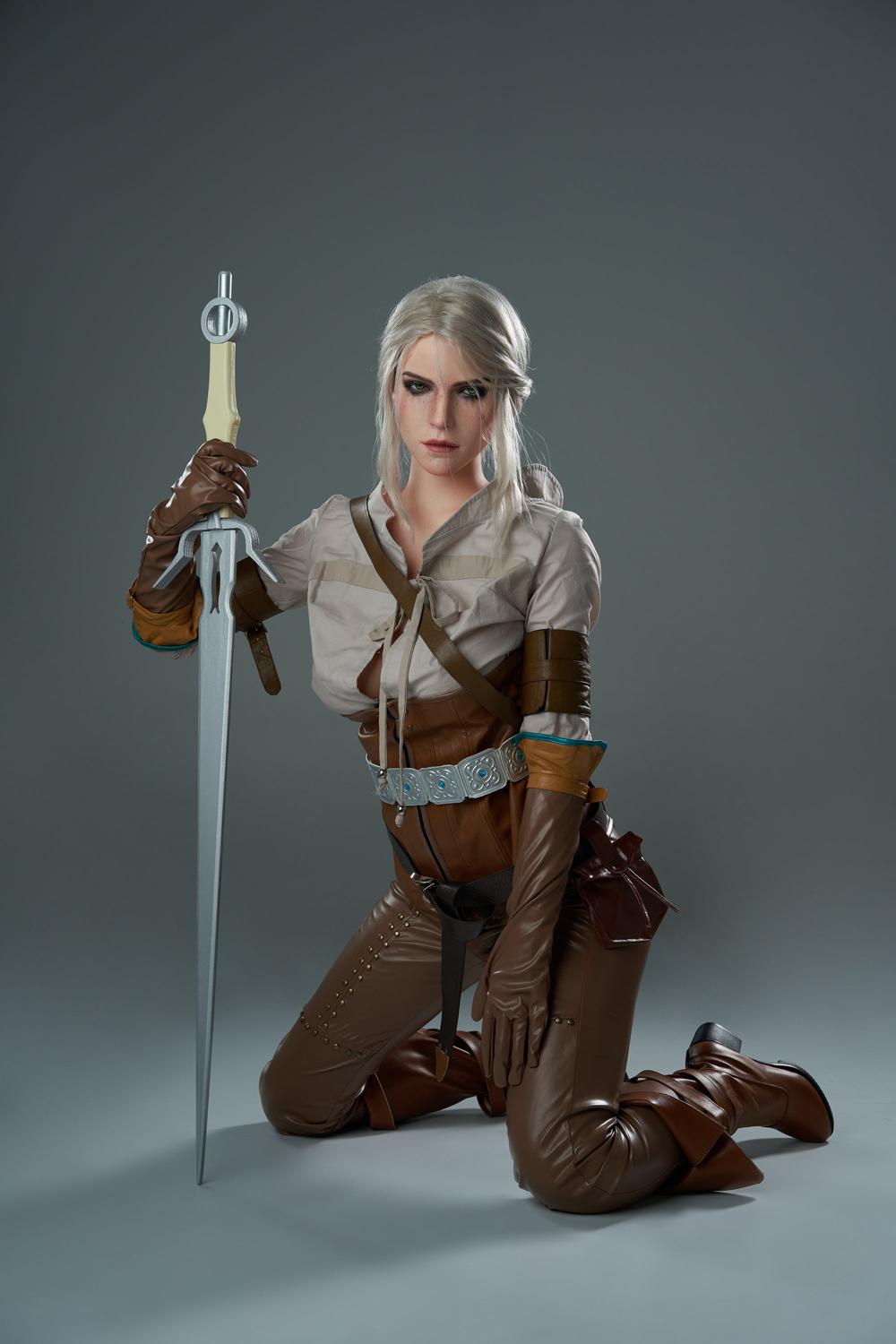 Game Lady 168cm - Ciri